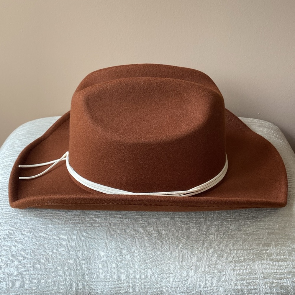 Hat - Picture 2 of 5